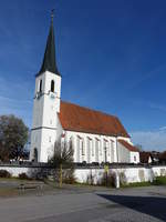 Aunkirchen, sptgotische Pfarrkirche Heiligkreuzauffindung, erbaut bis 1515, verlngert 1897, Kirchturm von 1887 (20.11.2016)
