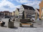 Schwandorf, Marktplatz mit Mnchsbrunnen (06.04.2015)