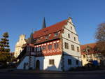 Grettstadt, altes Rathaus am Dorfplatz, erbaut 1590 (14.10.2018)