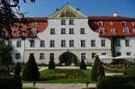 Lautrach, Schloss, erbaut von 1781 bis 1783 von Frstabt Honorius Roth, ab 1989   Tagungshotel, Kreis Unterallgu (30.06.2009)