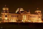 Im Reichstagsgebude ist Sitz des Deutschen Bundestages.