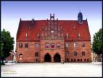 Eines der vielen schnen historischen Backsteinhuser in der Flmingstadt Jterbog ist das Rathaus.