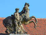 Eine Pferdestatue auf dem ehemaligen Marstall des Potsdamer Stadtschlosses, gesehen im September 2012.