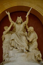 Der Prophet Mose, gesttzt von den Hohepriestern Aaron und Hur an der Sdwand des Arkadengangs der Friedenskirche.