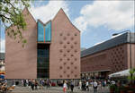 Historisches Museum Frankfurt -     Fertigstellung: 2017, Architekten: Lederer, Ragnarsdttir, Oei (Stuttgart)    Blick von Westen auf die beiden Bauteile des Museums.