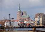 Ein Blick auf St.Nikolai und auf einen kleinen Teil des Hafen`s von Stralsund.