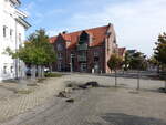 Emsbren, Huser und Brunnen am Marktplatz (10.10.2021)