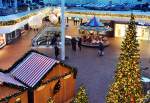 Teil der Weihnachtsbeleuchtung  im Einkaufszentrum Hrth (bei Kln) - 13.12.2013