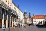Der Neumarkt in Dresden mit Blick auf das Schlo.