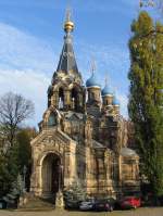 Russisch-Orthodoxe Kirche des Heiligen Simeon vom wunderbaren Berge, erbaut 1872-74; der Glockenturm ist 40 m hoch umgeben von 1+4 Zwiebeltrmen mit blauen Kuppeln; Dresden-Sdvorstadt; 29.10.2007  