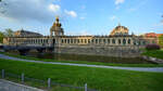 Der Zwinger in Dresden entstand ab 1709 als Orangerie und Garten sowie als reprsentatives Festareal.