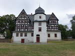 Treuen/ Vogtland, Herrenhaus des ehemaligen Rittergutes Treuen unteren Teils, erbaut 1595, Treppenturm mit Welscher Haube (23.07.2023)