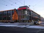 Allee-Center Magdeburg, das grte Einkaufszentrum in der Innenstadt, am 02.01.2009 noch mit Weihnachtsdekoration.