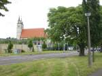 Die Johanniskirche in Magdeburg vom Elbufer aus gesehen (22.06.13)