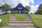 Die Neulandhalle ist ein in den Jahren 1935/1936 errichtetes Gebude im Dieksanderkoog, der Teil der Gemeinde Friedrichskoog im Kreis Dithmarschen, Schleswig-Holstein ist.