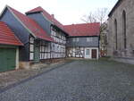 Langula, Fachwerkgebude des Heimatmuseum am Kirchplatz (12.11.2022)