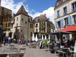 Dijon, historische Huser am Place Francois Rude (01.07.2022)
