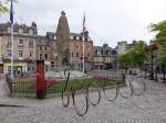 Fougeres, Monument aux Morts am Place Aristide Briand (12.07.2015)