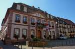 Rappoltsweiler (Ribeauville), das Rathaus aus dem 18.Jahrhundert, die elsische Stadt hat ca.5000 Einwohner und wurde bereits 759 erstmals erwhnt, Sept.2011