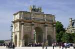 Der Arc de Triomphe du Carrousel befindet sich zwischen Tuilerien und Place du Carrousel auf der sogenannten Axe historique.