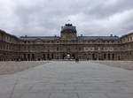 Paris, Palais du Louvre, Cour Carree und Kolonnaden (30.03.2018)