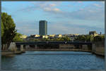 Die Brcke Pont Saint Louis verbindet die zwei Seine-Inseln le Saint Louis und le de la Cit im Zentrum von Paris.