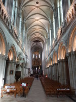 Bayeux, Mittelschiff der Kathedrale Notre-Dame (13.07.2016)