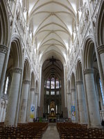 Sees, Mittelschiff der Kathedrale Notre-Dame (11.07.2016)