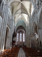 Evreux, Mittelschiff der Saint-Taurin Kirche (15.07.2016)