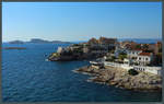 Die Bucht von Marseille ist entlang der Uferstrae Corniche du Prsident Kennedy besonders sehenswert.