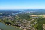 Luftaufnahme ber Erpel - Unkel (Rheinland-Pfalz) ber den Rhein bis Bonn (NRW) - rechts mittig das Siebengebirge - 19.09.2005