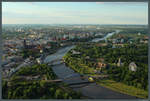 Im Zentrum von Magdeburg verzweigt sich die Elbe in mehrere Flussarme, deren grter die Stromelbe ist.