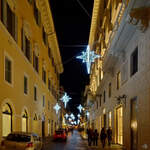 Ein abendlicher Spaziergang durch das weihnachtlich geschmckte Rom.