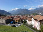 Aussicht auf die Altstadt von Bienno im Valcamonica mit der St.