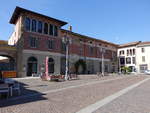 Caravaggio, historischer Palazzo an der Piazza San Fermo (29.09.2018)