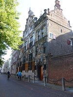 Delft, Gemeenlandshuis van Delfland, Deichamt, erbaut 1520 als Wohnhaus fr Jan de Huyter, seit 1645 Gemeenlandshuis (23.08.2016)