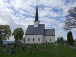 Stange, evangelische Kirche, erbaut ab 1250, Buntglasfenster von Gabriel Kielland (22.05.2023)