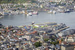 Blick auf die norwegische Hansestadt Bergen vom Aussichtspunkt Flyen.