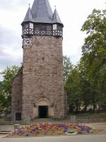Wehrhafter Kirchturm in Krummhbel - Sommer 2004 im polniscchen Riesengebirge      Polen/Niederschlesien/Karpacz