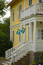 Schwedische Flaggen am Eingang zur Jugendherberge in Vxj.