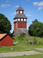 Tolfta, Glockenturm neben der Kirche, erbaut 1748 (22.06.2017)