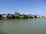 Basel, Blick von der Wettsteinbrcke ber den Rhein zum Mnster, Mai 2015