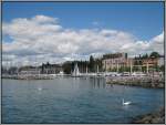 Der Yachthafen von Lausanne am Genfer See, aufgenommen am 25.07.2009.
