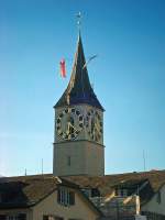 Zrich, beflaggter Turm der Kirche St.