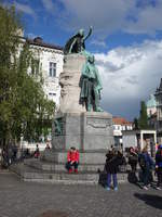 Ljubljana, Statue des slowenischen Nationaldichters France Preeren am Preserenplatz (04.05.2017)