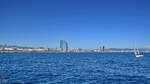 Ein kleine Hafenrundfahrt ermglichte Anfang November 2022 diesen Blick auf die katalanische Hauptstadt Barcelona.