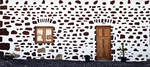 Eine Hausfassade im Dorf Valle de Santa Ins auf der Insel Fuerteventura.