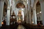 bad-sackingen Fridolinsm�nster - Blick in den Chorraum mit ihren sch�nen Fresken und Stuckaturen im Hauptschiff. 30.9.2006