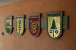 bad-sackingen Rathaus - Am Hintereingang sind die Wappen der 4 Ortsteile zu sehen, die zum Teil 6-8 km vom Stadtkern entfernt liegen. 30.9.2006