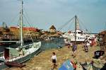 ertholmene Ein Blick von Christians� auf Frederiks� (Aug. 1997). Wie man sieht, ist die Passage zwischen beiden Inseln nicht so breit, dass sie nicht mit einem Steg �berbr�ckt werden k�nnte. 